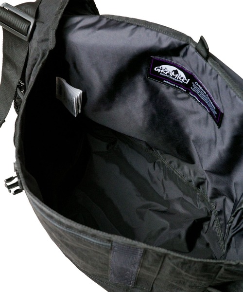 Gramicci(グラミチ)の「●GRAMICCI(グラミチ) ●MESSENGER BAG(メッセンジャーバッグ・メンズ・ブラック・FREE)」の11枚目の写真