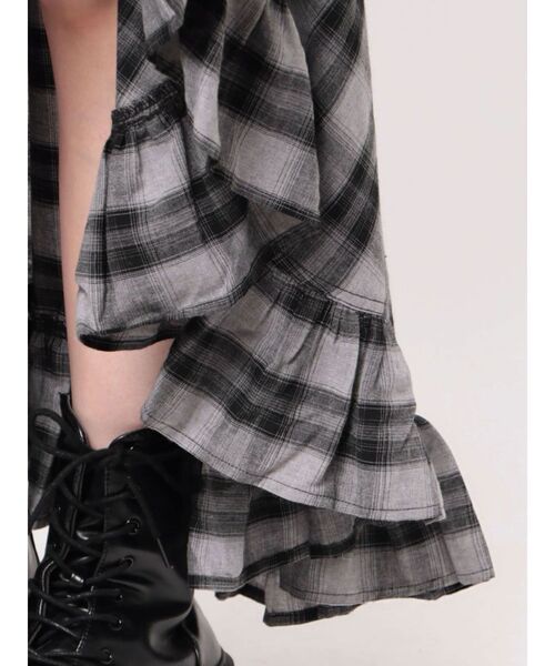 EVRIS(エヴリス)の「ランダムチェックアシンメトリースカート(スカート・レディース・グレー/ホワイト・SMALL/MEDIUM)」の15枚目の写真