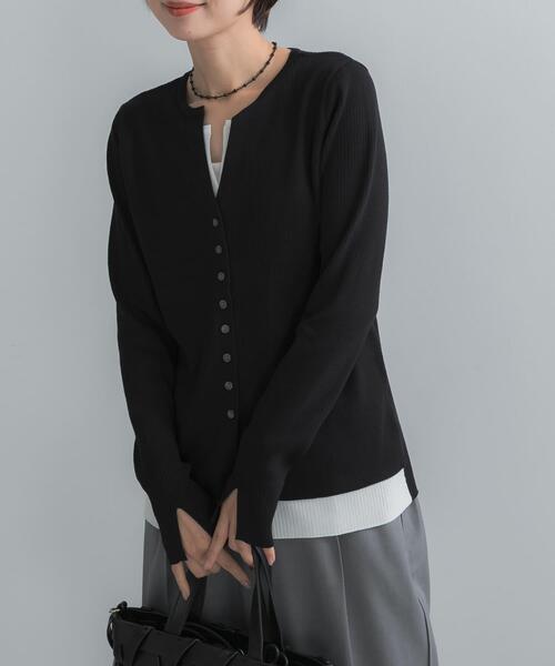 URBAN RESEARCH ROSSO WOMEN(アーバンリサーチ ロッソ)の「Torrazzo Donna LAYERED V-NECK TOP(ニット/セーター・レディース・ブラック/グレー・FREE)」の3枚目の写真