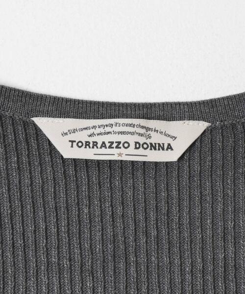 URBAN RESEARCH ROSSO WOMEN(アーバンリサーチ ロッソ)の「Torrazzo Donna LAYERED V-NECK TOP(ニット/セーター・レディース・ブラック/グレー・FREE)」の17枚目の写真