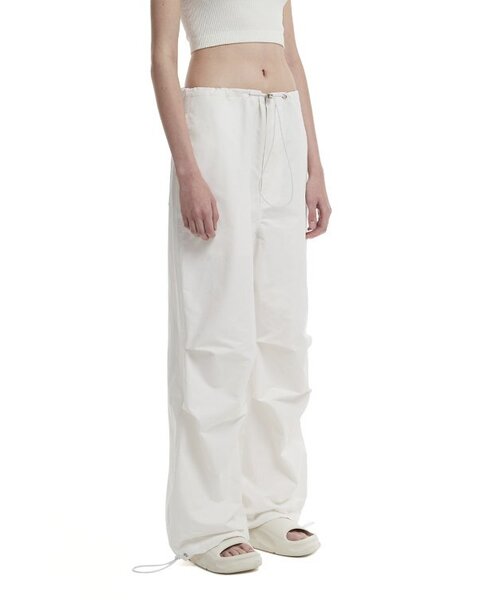 TRUNK PROJECT(トランクプロジェクト)の「Drawstring Pants_White(スウェットパンツ・レディース・ホワイト・LARGE/X-SMALL/SMALL)」の3枚目の写真
