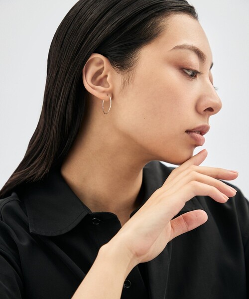 Jouete(ジュエッテ)の「フープピアス カットライン size/M(ピアス(両耳用)・レディース・シルバー・FREE)」の4枚目の写真