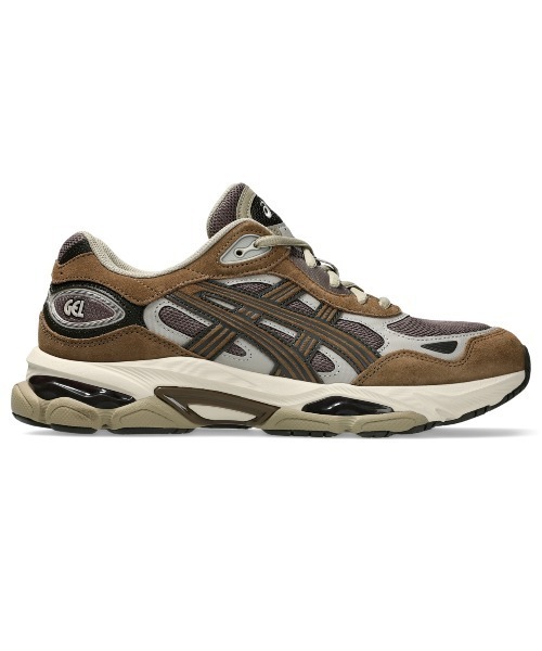 ASICS(アシックス)の「GEL-NYC 2.0 / ゲルエヌワイシー 2.0(スニーカー・レディース・ブラウン系その他・25/25.5/29.5/29/23.5/27/26/24.5/28.5/28/23/27.5/26.5/24)」の3枚目の写真