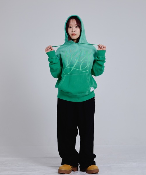 EFFECTEN(エフェクテン)の「【EFFECTEN】Gradation fade pullover hoodie(パーカー・メンズ・オレンジ系その他/グリーン系その他・X-LARGE/LARGE/MEDIUM)」の1枚目の写真