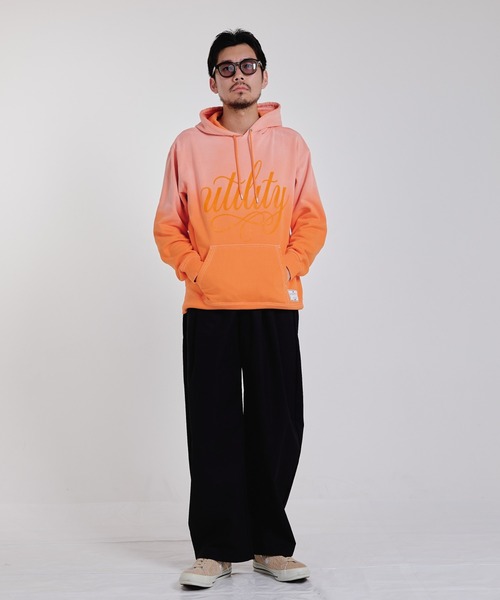 EFFECTEN(エフェクテン)の「【EFFECTEN】Gradation fade pullover hoodie(パーカー・メンズ・オレンジ系その他/グリーン系その他・X-LARGE/LARGE/MEDIUM)」の2枚目の写真