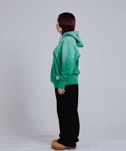 EFFECTEN(エフェクテン)の「【EFFECTEN】Gradation fade pullover hoodie(パーカー・メンズ・オレンジ系その他/グリーン系その他・X-LARGE/LARGE/MEDIUM)」の7枚目の写真