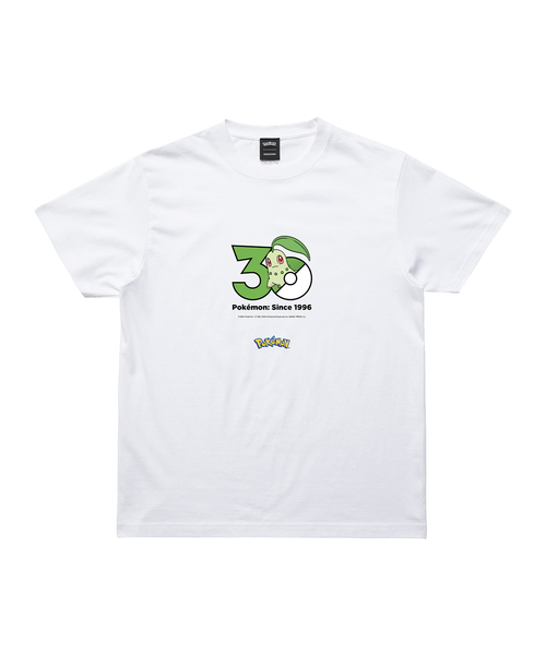 ZOZOSPOT(ゾゾスポット)の「Pokemon 30th Anniversary 1025 T-shirt 「チコリータ」(Tシャツ/カットソー・レディース・ホワイト・SMALL/MEDIUM/LARGE/X-LARGE/XX-LARGE/XXX-LARGE/100cm/110cm/120cm/130cm/140cm/150cm/160cm)」の1枚目の写真