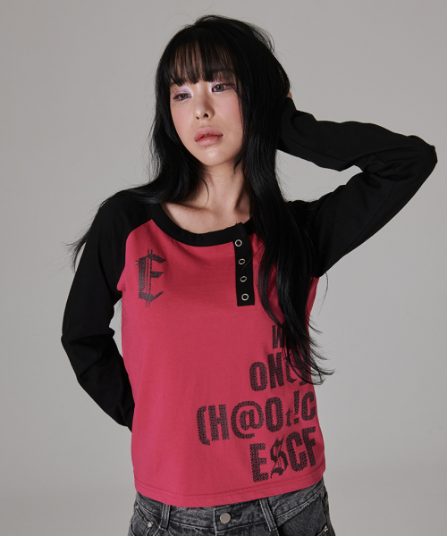 ESCAPEFROM(エスケープフロム)の「ESCF ピクセルタイポプリントサイドスナップロングスリーブマゼンタ(Tシャツ/カットソー・レディース・その他・MEDIUM)」の7枚目の写真