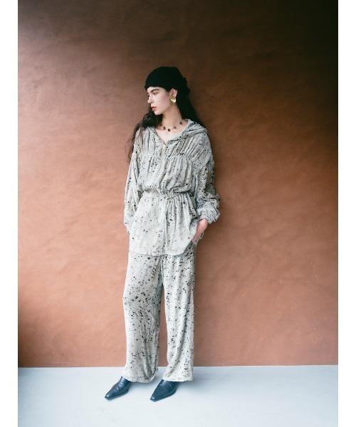 Ruh Dhan(ルーダン)の「Botanical Dye Gather Blouson(その他アウター・レディース・ブラウン/グレー/アイボリー・FREE)」の15枚目の写真