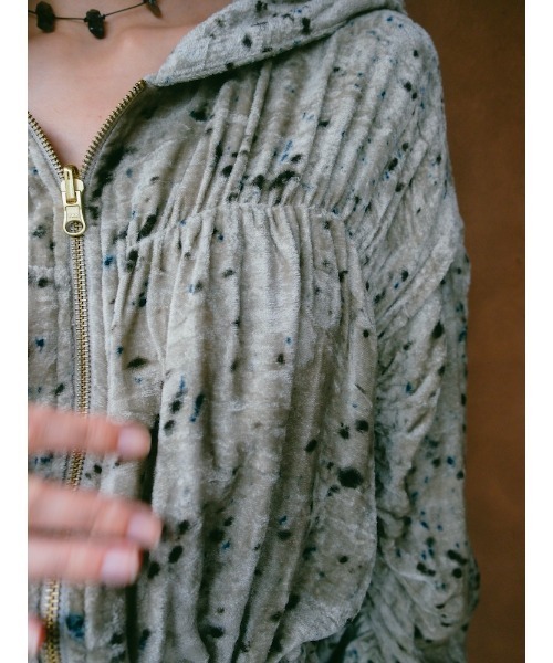 Ruh Dhan(ルーダン)の「Botanical Dye Gather Blouson(その他アウター・レディース・ブラウン/グレー/アイボリー・FREE)」の8枚目の写真