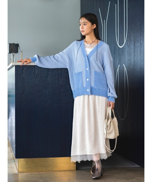 Te chichi(テチチ)の「畦フェザーミックスニットカーディガン《2026 AUTUMN LOOK item》(カーディガン/ボレロ・レディース・オフホワイト/サックスブルー/グレー・F)」の13枚目の写真