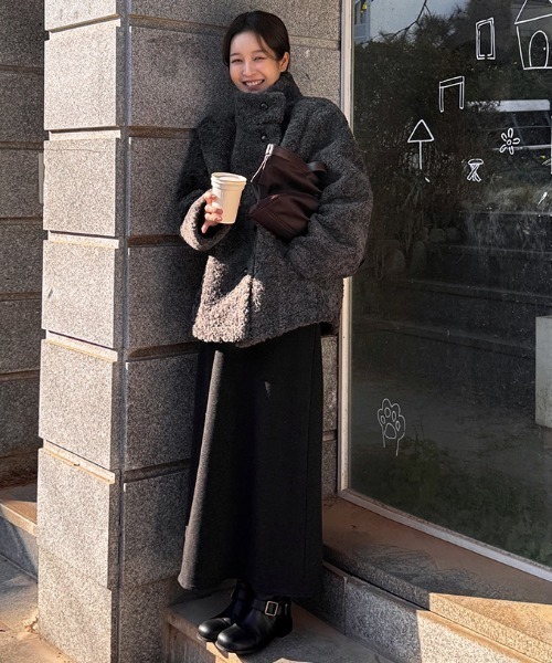 Aelina(エリナ)の「スタンドカラーフェイクムートンコート(その他アウター・レディース・ブラウン/ベージュ/チャコールグレー・FREE)」の18枚目の写真
