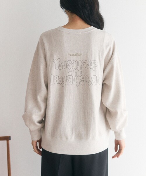 AMERICANA(アメリカーナ)の「Americana/アメリカーナ Americana × Firsthand 別注 裏毛 アウトラインロゴプリント ロングスリーブTシャツ(Tシャツ/カットソー・レディース・モカ/オフホワイト/チャコールグレー・FREE)」の16枚目の写真