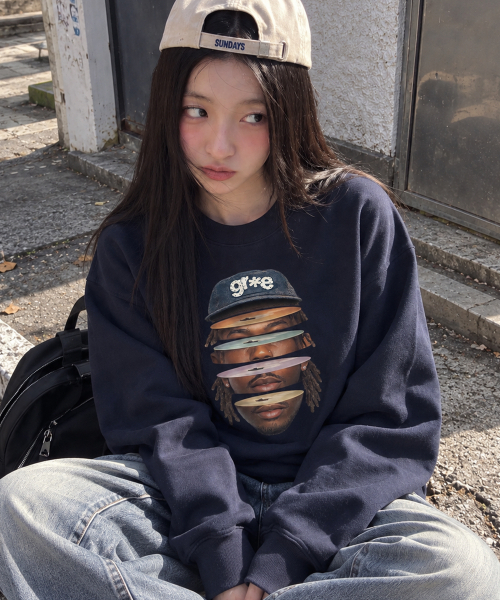 GRAVER ORDINARY（グレイバーオーディナリー）の「[ODNR UNISEX]Face Grae スウェット_Navy（スウェット・レディース・ネイビー・SMALL/MEDIUM/LARGE）」の7枚目の写真