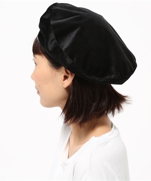 Me%（ミィパーセント）の「ベロアベレー　731710（ハンチング/ベレー帽・レディース・ピンク/ブラック/ベージュ・FREE）」の4枚目の写真