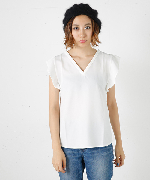 MOUSSY（マウジー）の「FLARE SLEEVE TOPS（Tシャツ/カットソー・レディース・カーキ/ブラック/ホワイト/ボルドー・FREE）」の2枚目の写真