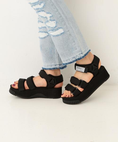Another Edition(アナザーエディション)の「SHAKA NEO BUNGY PLATFORM〈シャカ〉(サンダル・レディース・ブラック/ネイビー・24.0cm/23.0cm)」の5枚目の写真