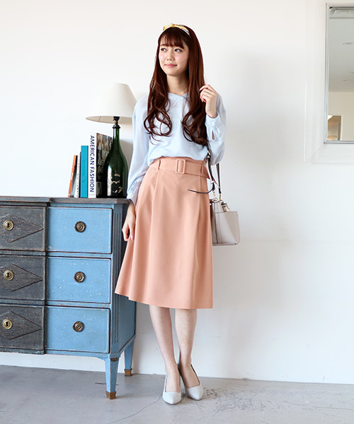 N.(N. Natural Beauty Basic)(エヌエヌナチュラルビューティーベーシック)の「ベルトタックフレアスカート(スカート・レディース・ホワイト/ピンク/ブルー・MEDIUM)」の7枚目の写真