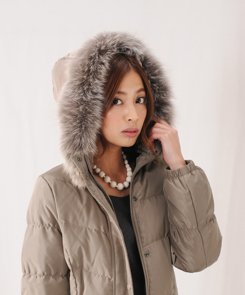 sankyo shokai(サンキョウショウカイ)の「ダウンコート(ダウンジャケット/コート・レディース・カーキ/ダークベージュ/ブラック・13号/9号/11号)」の4枚目の写真