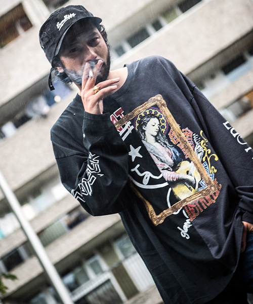 glamb（グラム）の「Framed CS / フレームドロンT（Tシャツ/カットソー