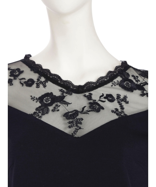 dazzlin（ダズリン）の「チュールレースデザインカットトップス（Tシャツ/カットソー・レディース・ブラック/ネイビー/オフホワイト・FREE）」の9枚目の写真