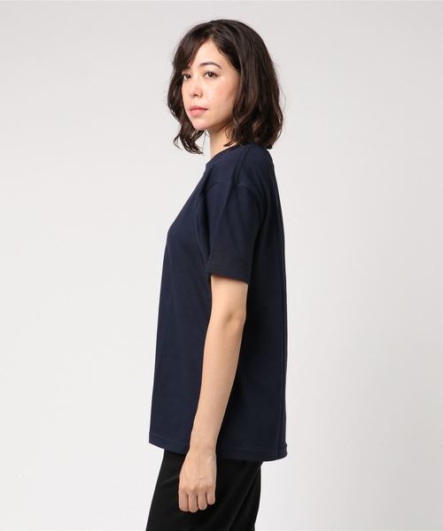 MILKFED.（ミルクフェド）の「SS TEE CUT OUT LOGO（Tシャツ/カットソー・レディース・ホワイト/ブラック/ネイビー/レッド・ONE SIZE）」の5枚目の写真