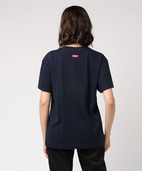 MILKFED.（ミルクフェド）の「SS TEE CUT OUT LOGO（Tシャツ/カットソー・レディース・ホワイト/ブラック/ネイビー/レッド・ONE SIZE）」の6枚目の写真