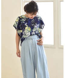 花柄バックⅤ開きブラウス《MADE IN JAPAN》