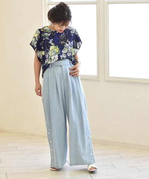 k*（ケイ）の「花柄バックⅤ開きブラウス《MADE IN JAPAN》（シャツ/ブラウス・レディース・ベージュ/グリーン/ブルー・M）」の12枚目の写真