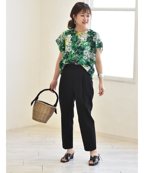 k*（ケイ）の「花柄バックⅤ開きブラウス《MADE IN JAPAN》（シャツ/ブラウス・レディース・ベージュ/グリーン/ブルー・M）」の17枚目の写真