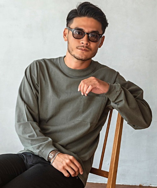 Goodwear（グッドウェア）の「『Goodwear/グッドウェア』WEB別注 ビッグシルエットヘビーウェイトポケット付きクルーネック長袖Tシャツ（Tシャツ/カットソー・メンズ・ホワイト/ブラック/ネイビー/カーキ/サックスブルー/オレンジ/エメラルド/ゴールド系その他/マルーン/チャコール/ベージュ/ワイン/イエロー系その他/パープル系その他/グレー系その他/モスグリーン/オレンジ系その他/ブラウン/パープル/グレー/バーガンディー/ベージュ系その他/ベージュ系その他2/カーキブラウン/ブルー系その他/テラコッタ/ライトピンク/グレー系1/ブラウン系1・S/M/L/XL）」の14枚目の写真