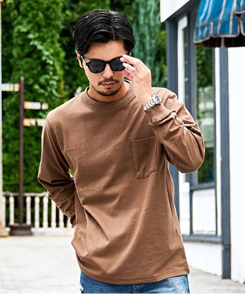 Goodwear（グッドウェア）の「『Goodwear/グッドウェア』WEB別注 ビッグシルエットヘビーウェイトポケット付きクルーネック長袖Tシャツ（Tシャツ/カットソー・メンズ・ホワイト/ブラック/ネイビー/カーキ/サックスブルー/オレンジ/エメラルド/ゴールド系その他/マルーン/チャコール/ベージュ/ワイン/イエロー系その他/パープル系その他/グレー系その他/モスグリーン/オレンジ系その他/ブラウン/パープル/グレー/バーガンディー/ベージュ系その他/ベージュ系その他2/カーキブラウン/ブルー系その他/テラコッタ/ライトピンク/グレー系1/ブラウン系1・S/M/L/XL）」の10枚目の写真
