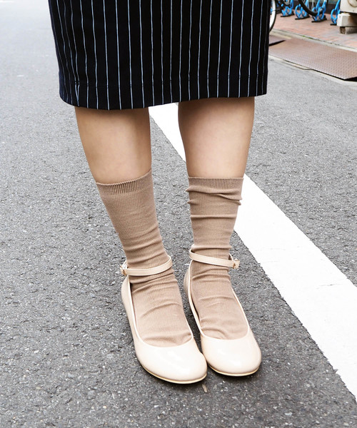 byあしながおじさん(バイアシナガオジサン)の「WEB限定 〈 byあしながおじさん 〉 アンクルベルトパンプス(パンプス・レディース・ブラック/グレー/ピンク/クリアブラック・22.5cm/23.5cm/24.5cm/23.0cm/24.0cm)」の1枚目の写真