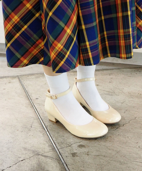 byあしながおじさん(バイアシナガオジサン)の「WEB限定 〈 byあしながおじさん 〉 アンクルベルトパンプス(パンプス・レディース・ブラック/グレー/ピンク/クリアブラック・22.5cm/23.5cm/24.5cm/23.0cm/24.0cm)」の14枚目の写真