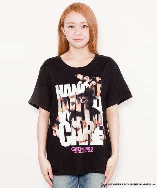 X-girl(エックスガール)の「GREMLiNS HANDLE WITH CARE S/S BIG TEE(Tシャツ/カットソー・レディース・ホワイト/ブラック/レッド・ONE SIZE)」の6枚目の写真