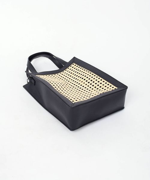Khaju（カージュ）の「【WEB限定】Khaju:メッシュトート◇（トートバッグ・レディース・ブラック・ONE SIZE）」の7枚目の写真