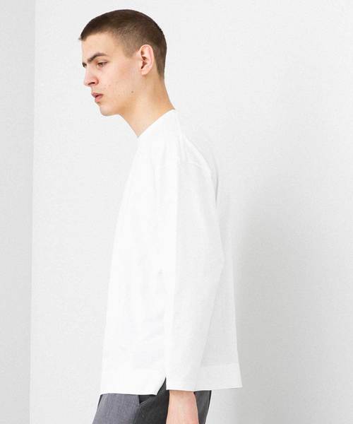 UNITED TOKYO（ユナイテッドトウキョウ）の「オーバーサイズロングスリーブカットソー（Tシャツ/カットソー・メンズ・ブラック/オフホワイト/ベージュ/ライトグリーン/イエロー/レッド・1/2/3）」の8枚目の写真