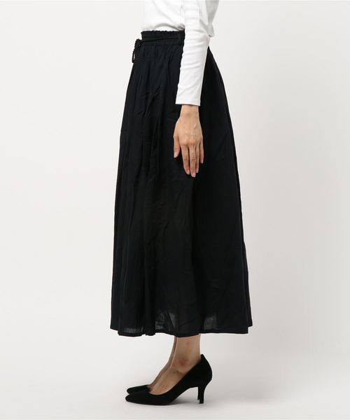 natural couture(ナチュラルクチュール)の「綿ボイルカラースカート(スカート・レディース・ブラック/パープル/ターコイズブルー/チェック/イエロー/キャメル・FREE)」の7枚目の写真