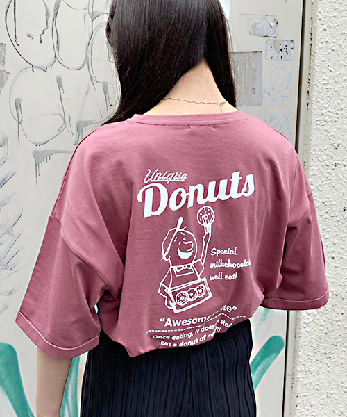 apres jour（アプレジュール）の「アソートプリントTシャツ２【ZOZOTOWN限定アイテム】（Tシャツ/カットソー・レディース・ホワイト系その他/パープル系その他/その他/ホワイト系その他2/オフホワイト/スモークピンク/オレンジ系その他/ブラック/ラベンダー/ホワイト/チャコールグレー・フリー）」の9枚目の写真