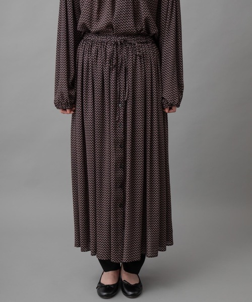 Munich（ミューニック）の「ミニフラワープリント　ギャザースカート（スカート・レディース・ブラック/グリーン/ライトブラウン・S/M）」の4枚目の写真