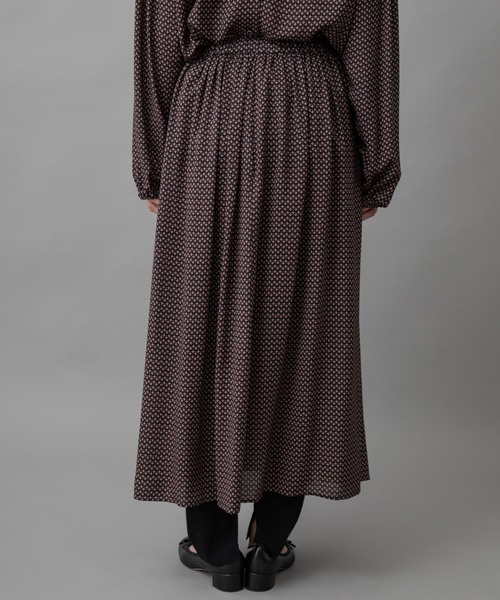 Munich（ミューニック）の「ミニフラワープリント　ギャザースカート（スカート・レディース・ブラック/グリーン/ライトブラウン・S/M）」の10枚目の写真