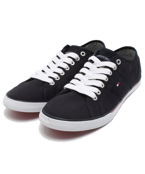 TOMMY HILFIGER（トミーヒルフィガー）の「VANTAGE 2A（スニーカー・メンズ・ブルー/ホワイト/ネイビー/レッド・28/26/26.5/25/27.5）」の3枚目の写真
