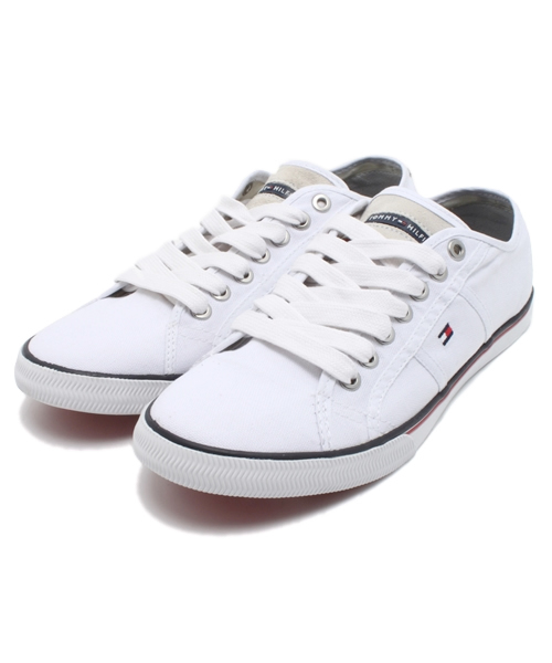 TOMMY HILFIGER（トミーヒルフィガー）の「VANTAGE 2A（スニーカー・メンズ・ブルー/ホワイト/ネイビー/レッド・28/26/26.5/25/27.5）」の2枚目の写真