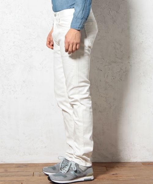 green label relaxing(グリーンレーベルリラクシング)の「SLIM 825 ホワイトデニム 5POCパンツ ◆(デニムパンツ・メンズ・ホワイト・33inch/32inch/30inch/31inch/29inch/34inch)」の9枚目の写真