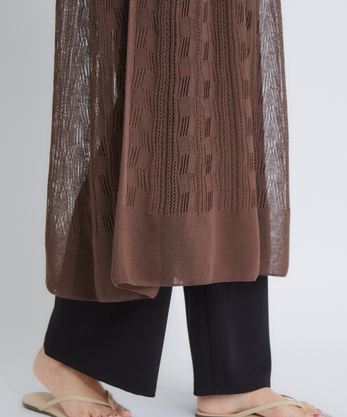 qualite(カリテ)の「boussole×qualite 透かし柄シアーニットワンピース(ワンピース・レディース・ブラウン/オフホワイト/カーキ・フリー)」の6枚目の写真