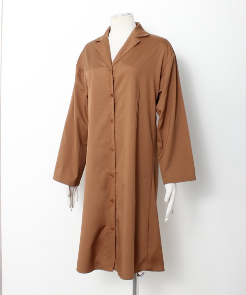 Grandeir(グランディール)の「ミモレ丈 開襟 シャツワンピース(シャツワンピース・レディース・ブラウン/ネイビー・M)」の9枚目の写真