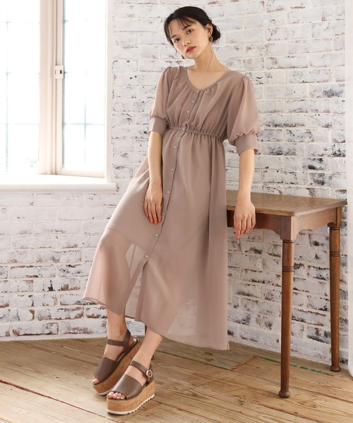 one after another NICE CLAUP(ワンアフターアナザーナイスクラップ)の「ビスチェ付き前後2Wayシアーワンピース(ワンピース・レディース・オフホワイト/モカ/コーラル・FREE)」の18枚目の写真