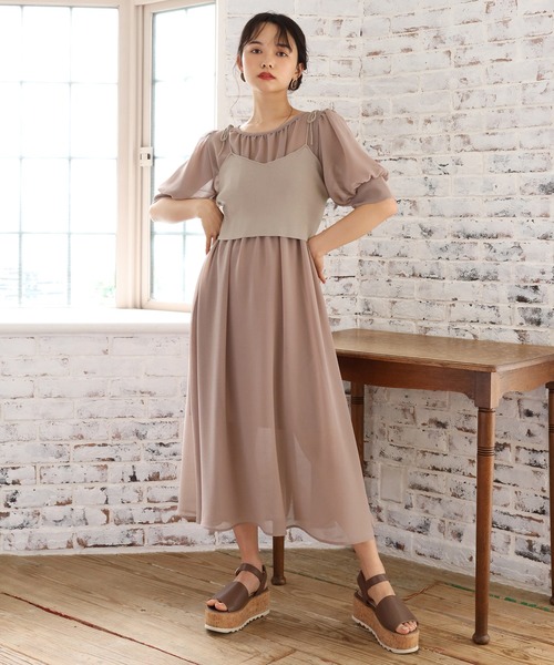 one after another NICE CLAUP(ワンアフターアナザーナイスクラップ)の「ビスチェ付き前後2Wayシアーワンピース(ワンピース・レディース・オフホワイト/モカ/コーラル・FREE)」の9枚目の写真