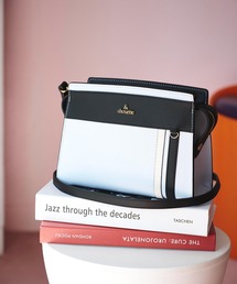 & chouette | スポーティーラインショルダーバッグ【シンプル・カジュアル】(ショルダーバッグ)