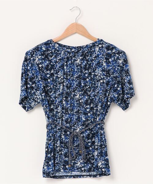 three dots(スリードッツ)の「トラベルライン タイ付きトップス(Tシャツ/カットソー・レディース・ブラウン系その他/ブルー系その他・SMALL/MEDIUM/X-SMALL)」の2枚目の写真